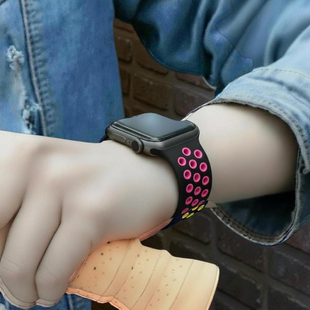 Pulsera - Deportiva Nike negro con agujeros rosados para Apple Watch