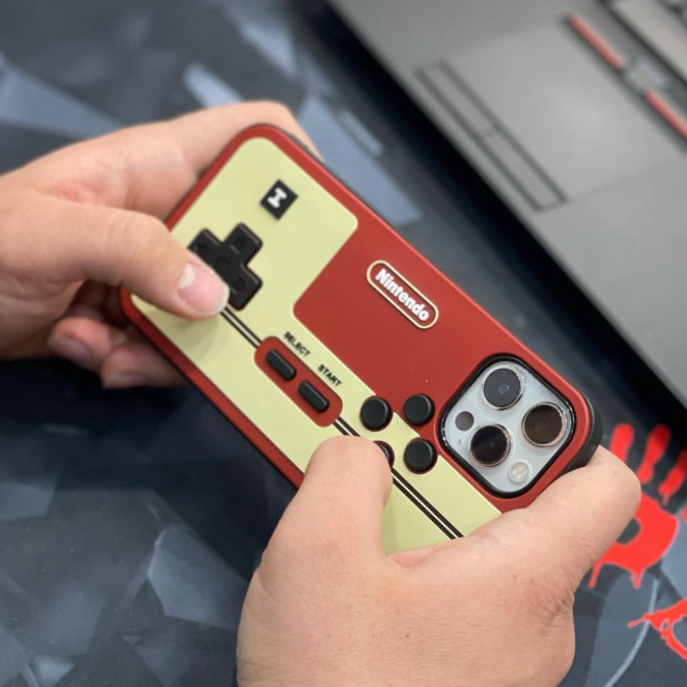 Estuche – Nintendo Retry para iPhone 14 Pro