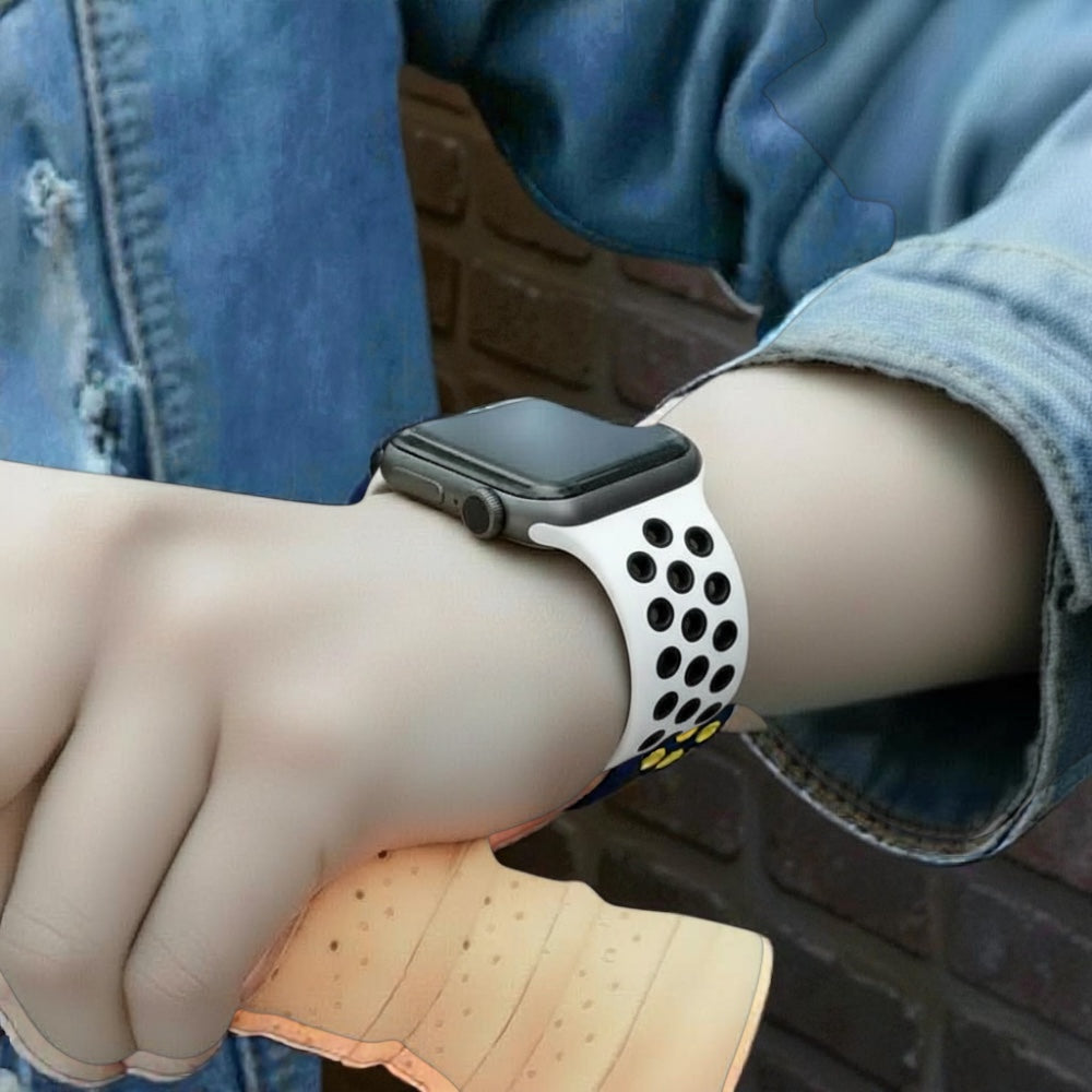 Pulsera - Deportiva de Blanco negro con agujeros negros para Apple Watch