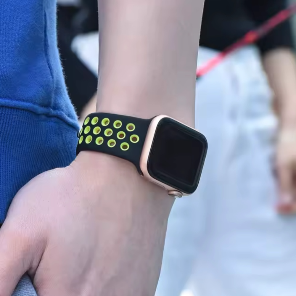 Pulsera - Deportiva Nike negro con agujeros verdes para Apple Watch