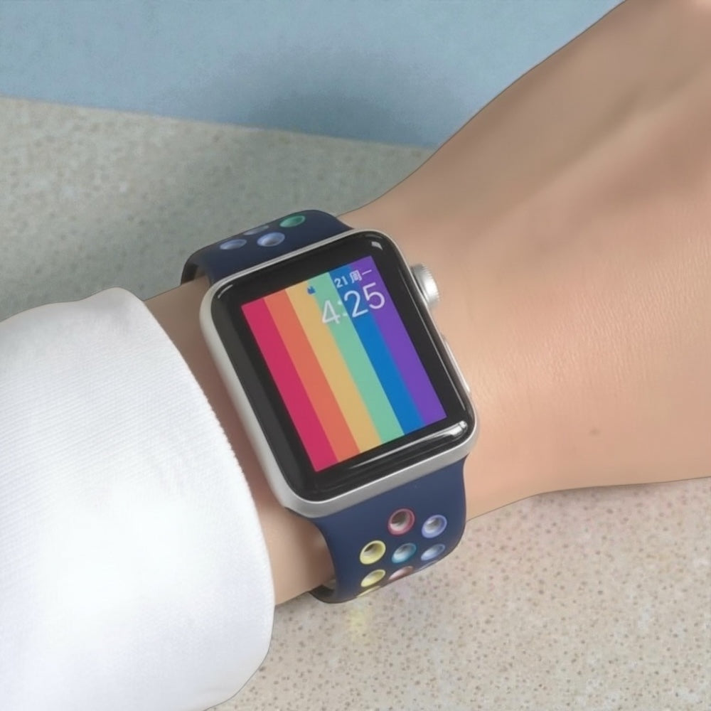 Pulsera - Deportiva azul marino con agujeros de colores para Apple Watch