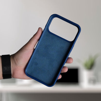 Estuche – Silicona Suave Azul Marino para iPhone 17 Pro Max
