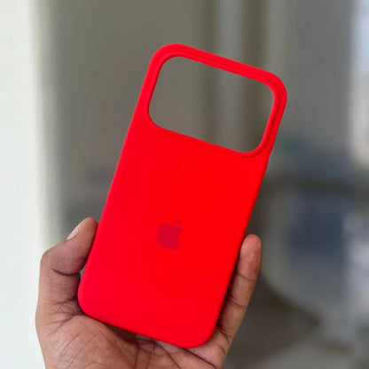 Estuche – Silicona Suave Rojo para iPhone 17 normal