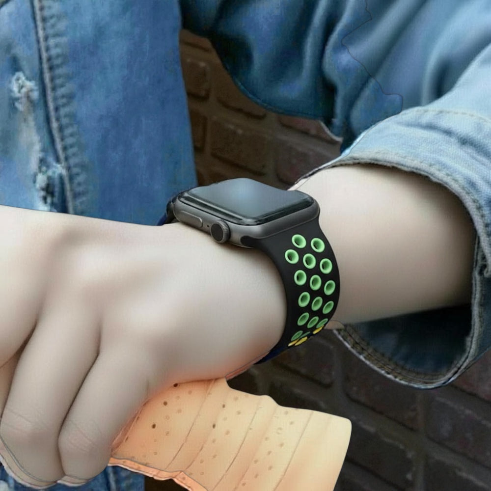 Pulsera - Deportiva Nike negro con agujeros verdes para Apple Watch