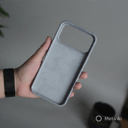 Estuche – Silicona Suave Gris Oscuro para iPhone 17 Pro Max