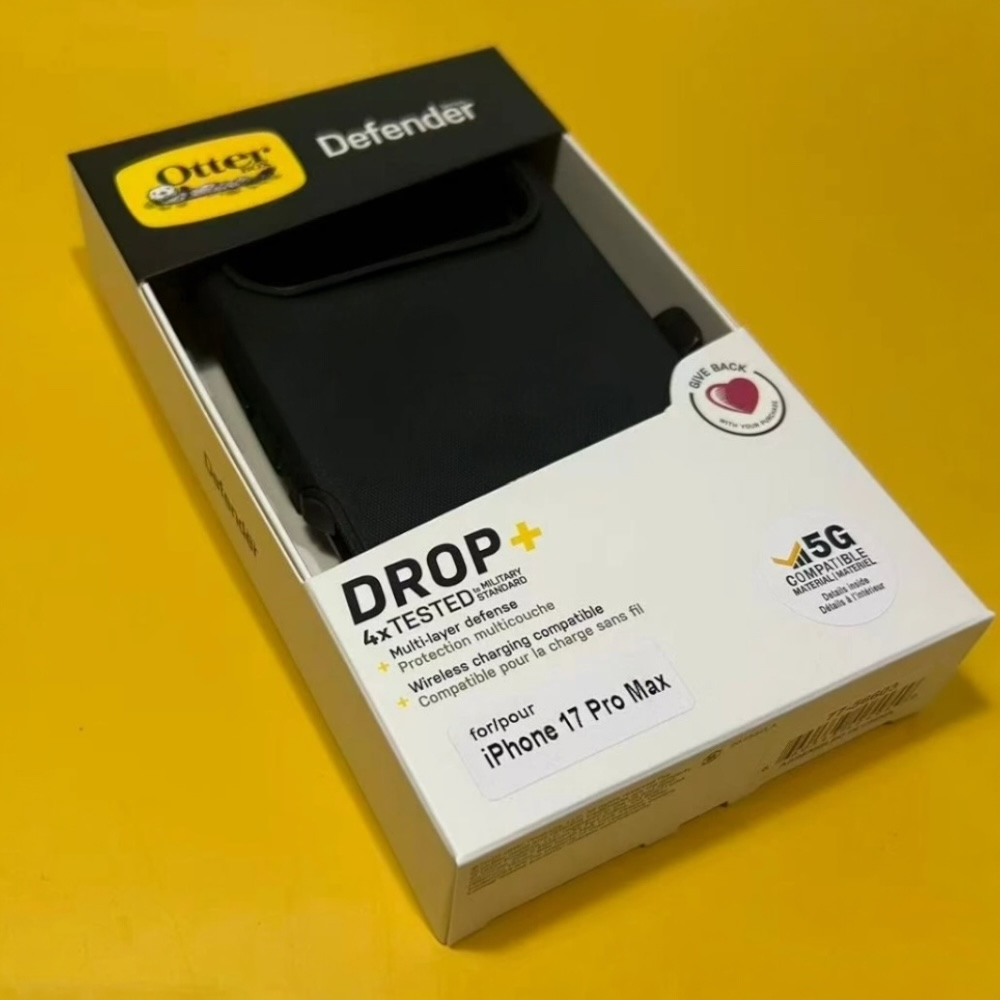 Estuche - Otter box original Negro para iPhone 17 pro Max