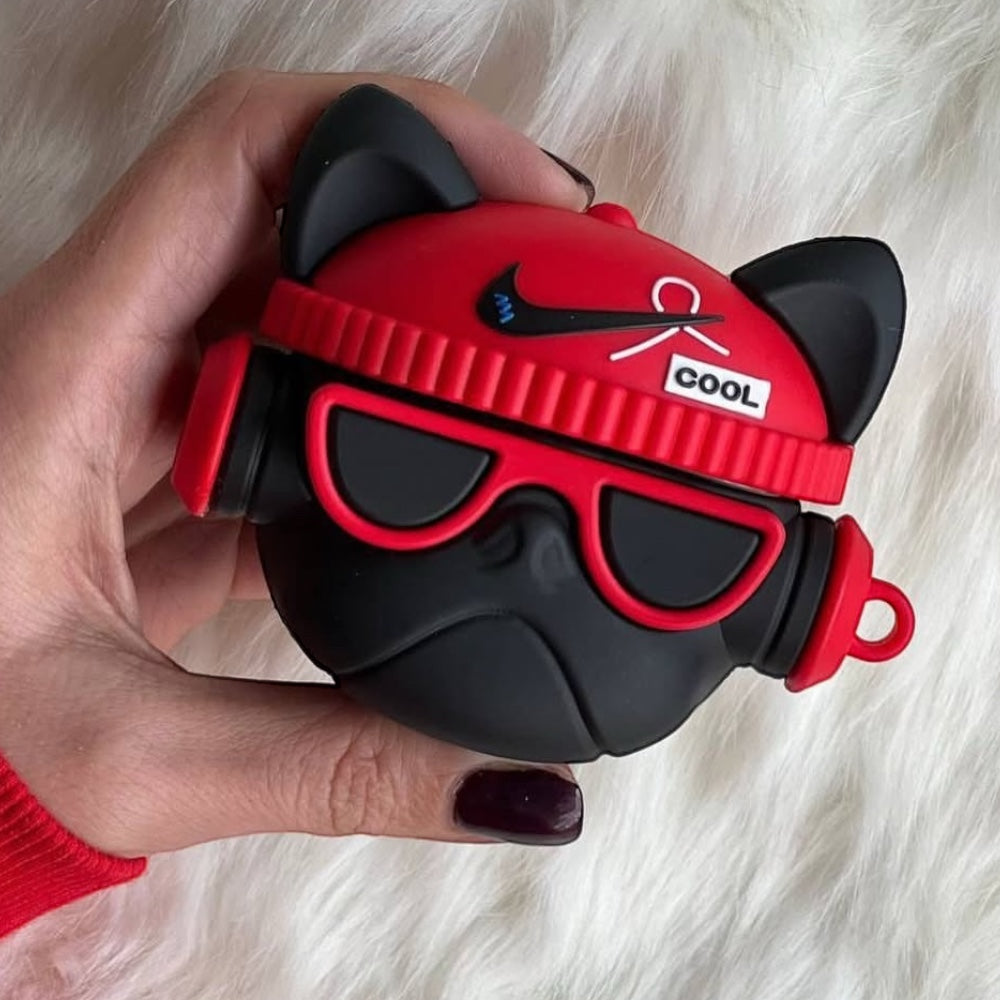 Estuche – Pug con gorro  Nike para AirPods Pro 1 y 2