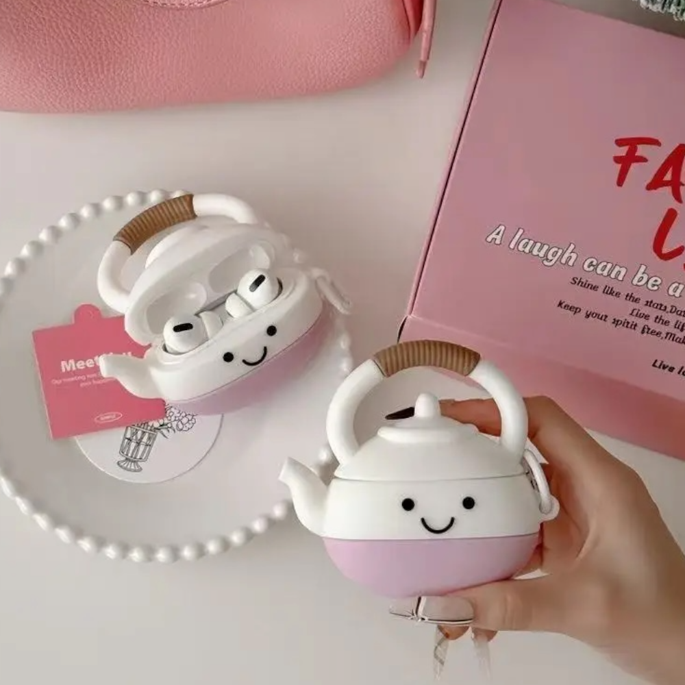 Estuche – Tetera Cute Morada para AirPods 4