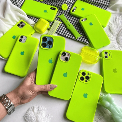 Estuche – Silicona Suave verde Neón para iPhone 13 Pro