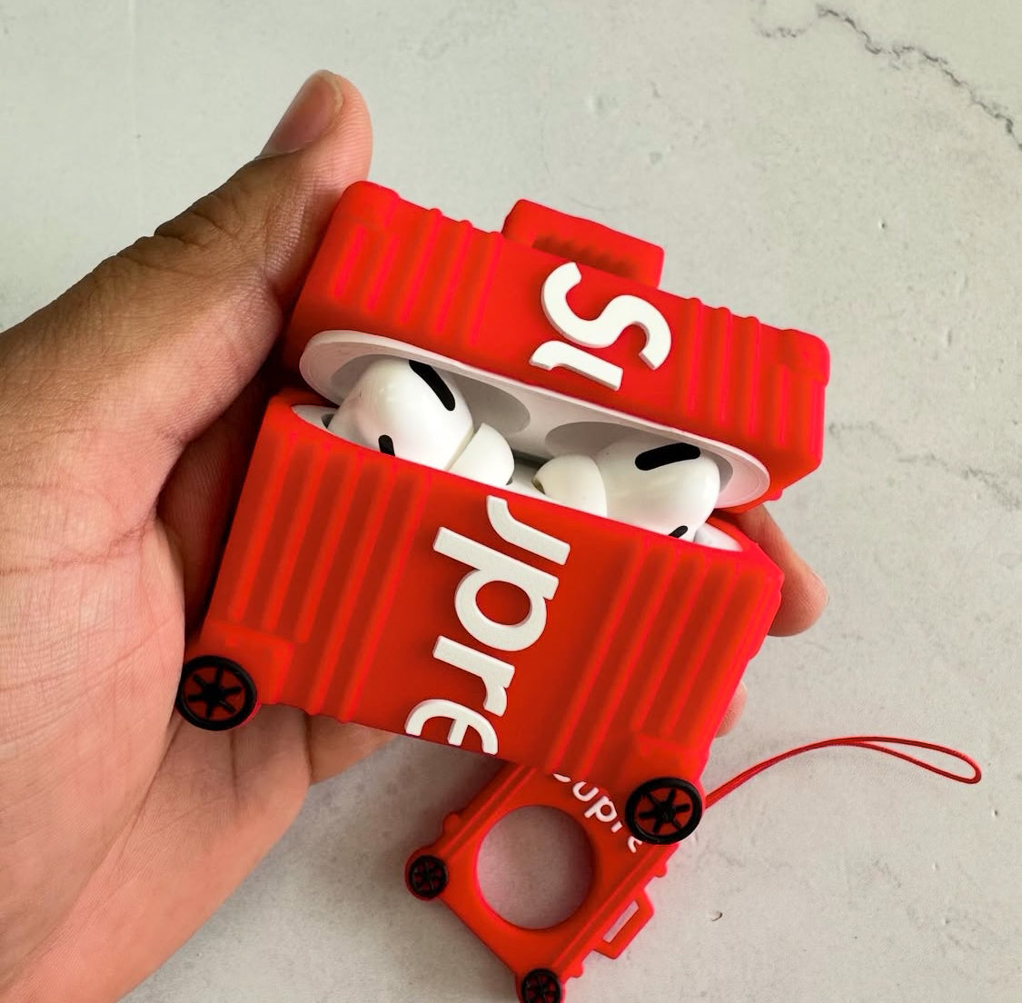 Estuche – Supreme Maleta roja  para AirPods Pro 1 y 2