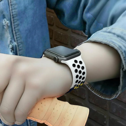 Pulsera - Deportiva de Blanco negro con agujeros negros para Apple Watch