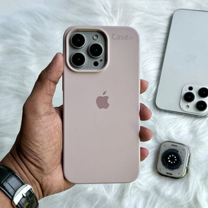 Estuche – Silicona Suave Gris para iPhone 16 Pro Max