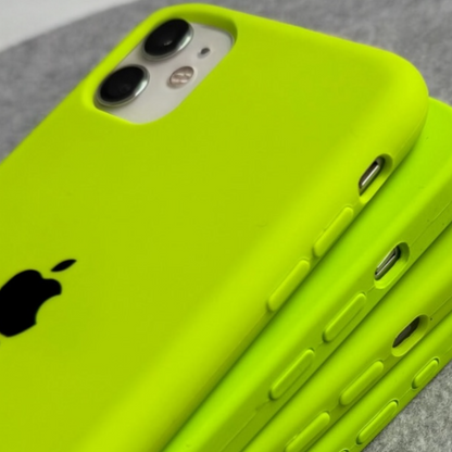 Estuche – Silicona Suave verde Neón para iPhone 11 normal