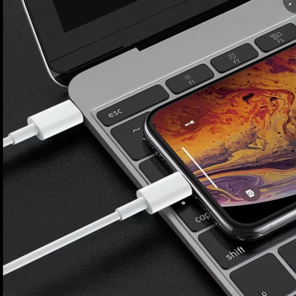 Cable - Tipo USB a Lightning  de 1 metro