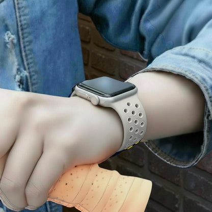 Pulsera - Deportiva Nike gris con agujeros blancos para Apple Watch