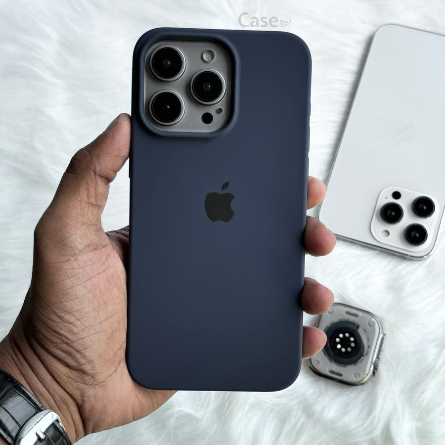 Estuche – Silicona Suave azul marino para iPhone 13 normal