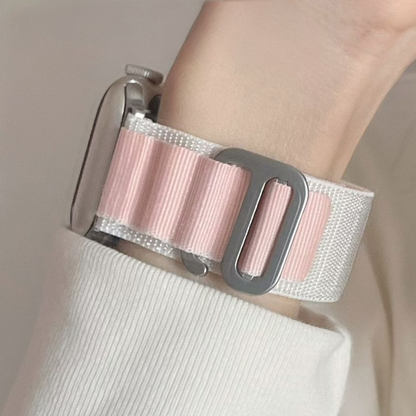 Pulsera - Alpine Loop blanco hueso con rosado (starling) para Apple Watch